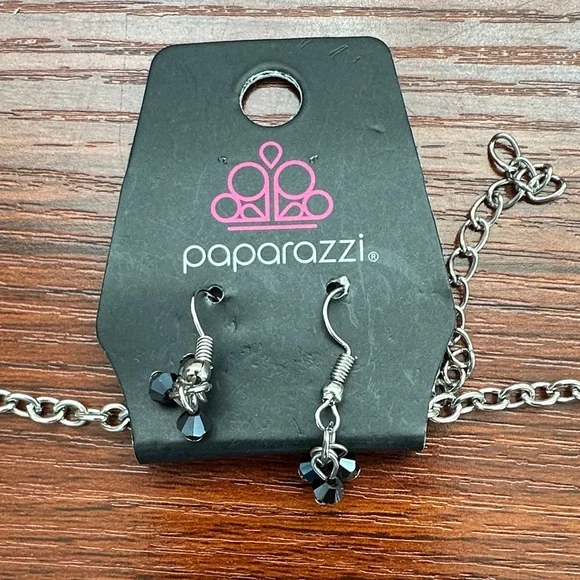Y2K Paparazzi Necklaces and earrings bundle - Picture 4 of 8